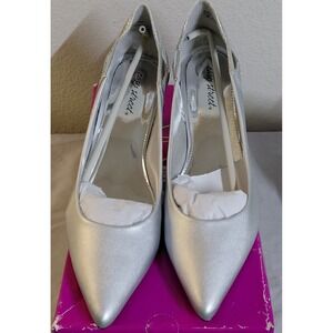 Easy Street Fascinate Womens Pumps Silver Satin Glitter Dance Flex Heel Size 12M
